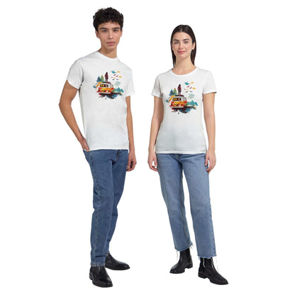 Männer und Frauen tragen weiße T-Shirts Sommer Camping Feeling mit Campingwagen und Naturmotiv, Casual Outdoor Bekleidung