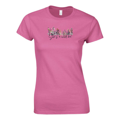 Stylisches Frauen T-Shirt aus 100% Baumwolle mit floralem Aufdruck und feminin tailliertem Schnitt