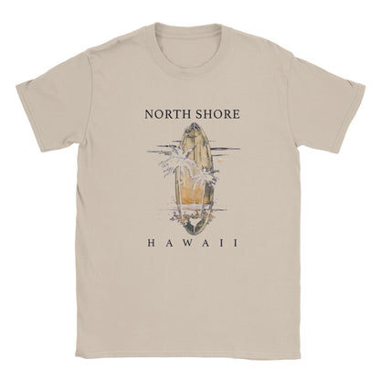 Helles Hawaii Sommer Beach Unisex T-Shirt mit Surfbrett-Design und North Shore Schriftzug