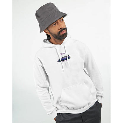 Mann trägt weißen Berry Porsche Design Hoodie aus Baumwoll-Polyester-Mischgewebe mit Kapuze und Beuteltasche