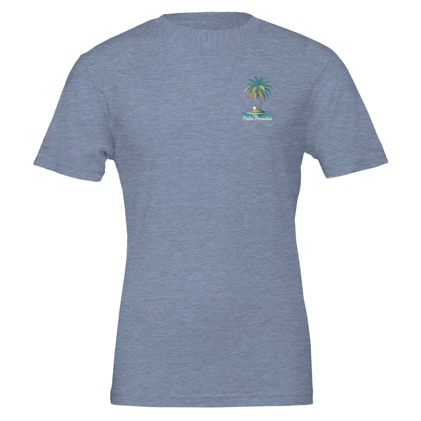 unisex sommer t-shirt aus weicher, umweltfreundlicher baumwolle mit kleinem palmen-stranddesign vorne links.