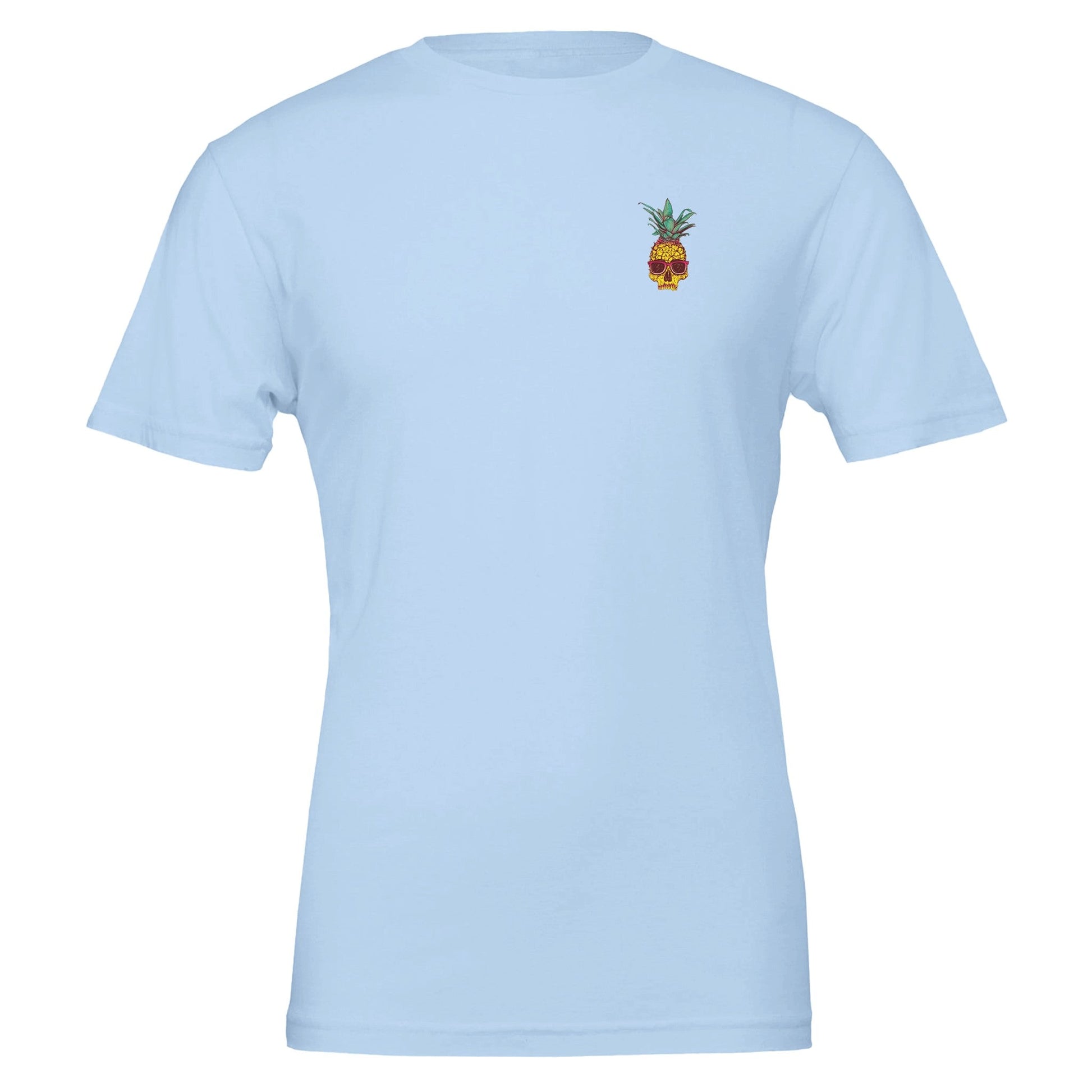 Spritziges Sommer T-Shirt in Hellblau mit kleinem Ananas-Schädel-Design, Unisex, aus weicher nachhaltiger Baumwolle