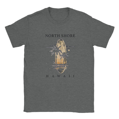 Hawaii Sommer Beach Unisex T-Shirt mit Surfbrett und Palmenmotiv, grau, leichte Baumwolle, ideal für sommerliche Strandtage