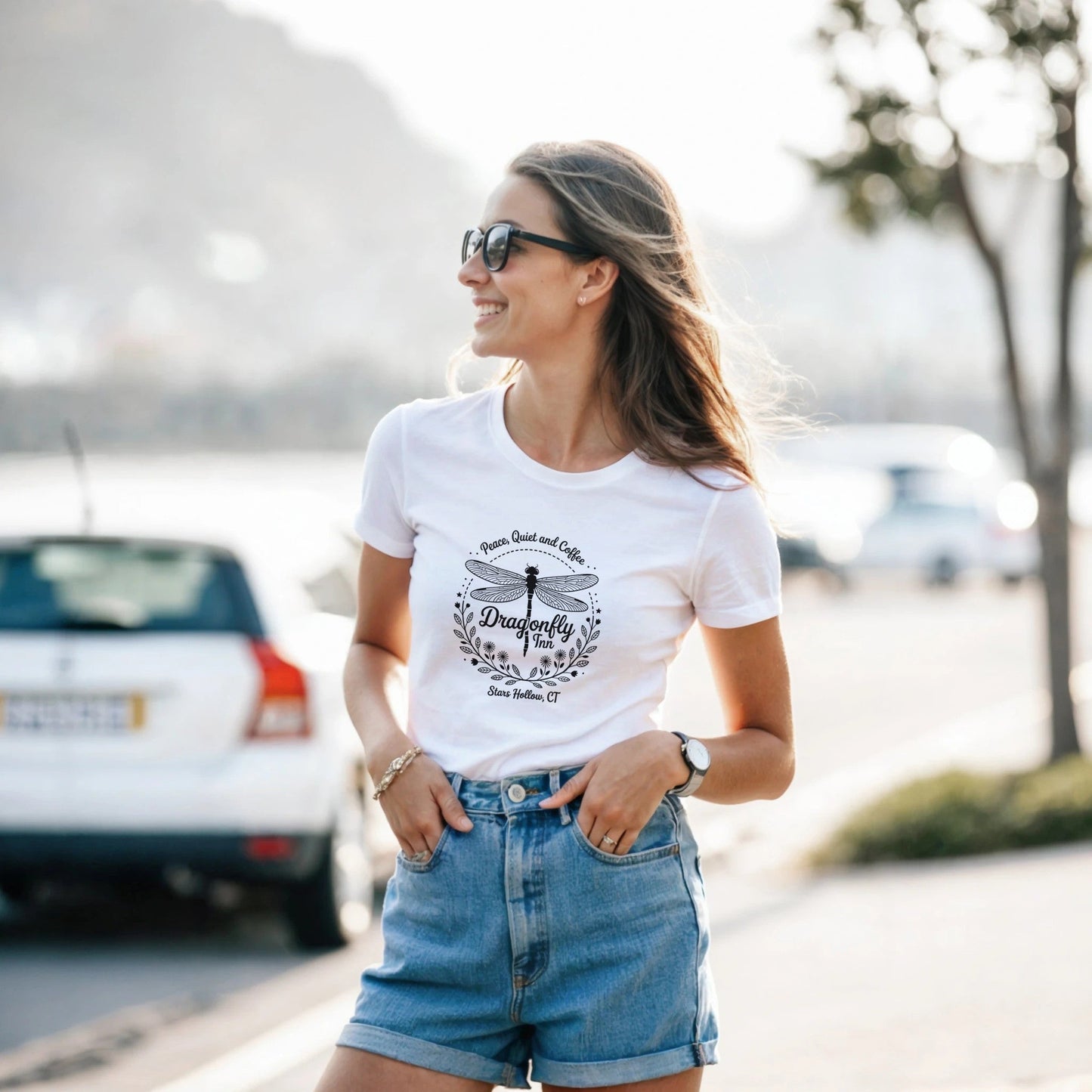 gilmore girls t-shirt für damen mit dragonfly inn design, weiß aus 100% baumwolle, bequem und stylisch