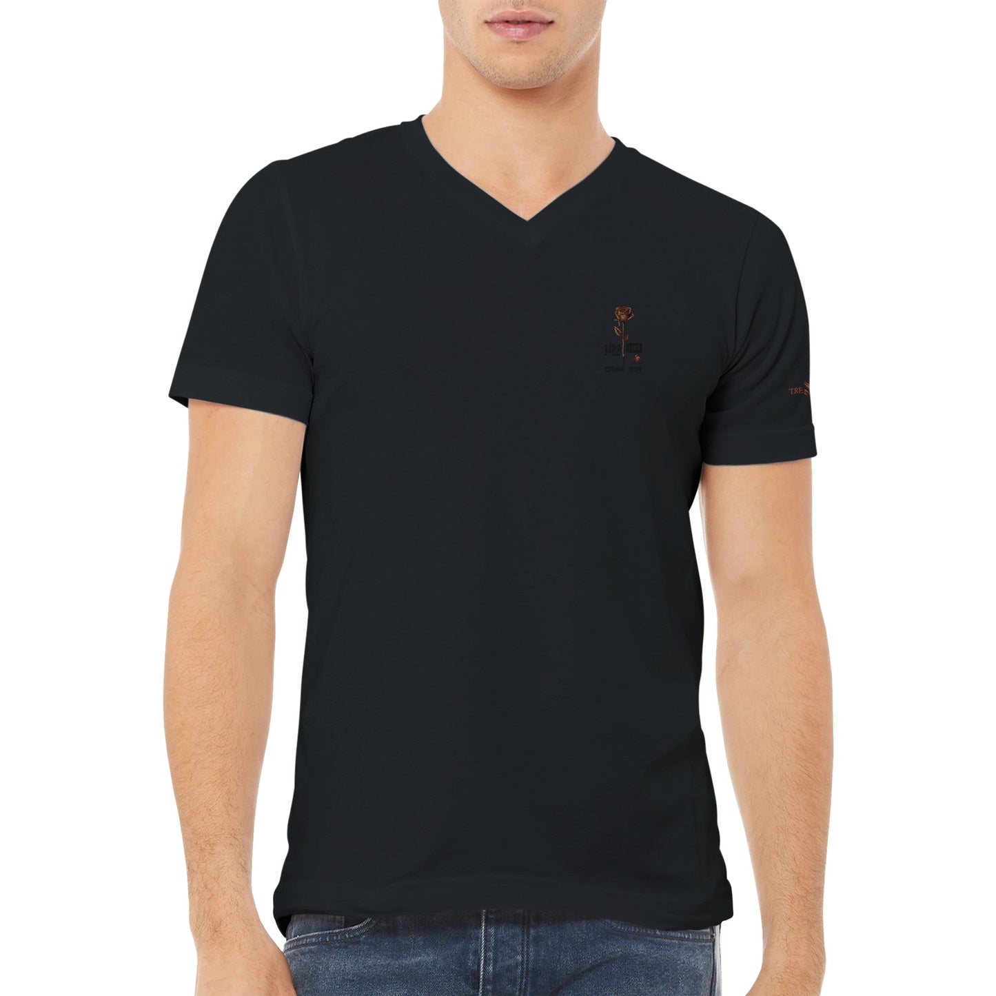 unisex premium stickerei t-shirt mit lira design, v-ausschnitt aus weicher baumwolle, klassischer schnitt.