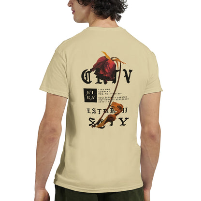 Unisex T-Shirt aus schwerer Baumwolle mit Lira Streetart Print auf der Rückseite, klassischer Passform, langlebig und lässig für Alltag und Freizeit.