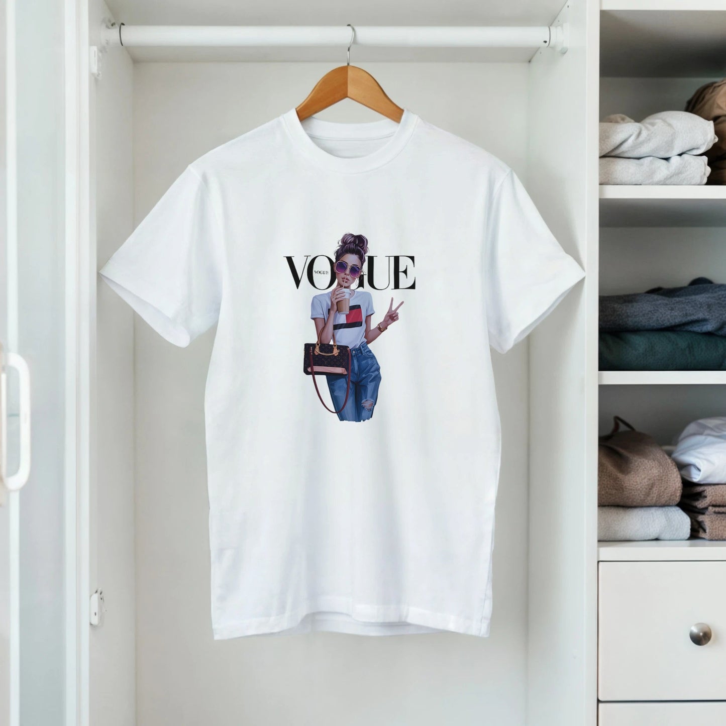 vogue style damen t-shirt aus 100% baumwolle mit modischem print, figurbetont und umweltfreundlich