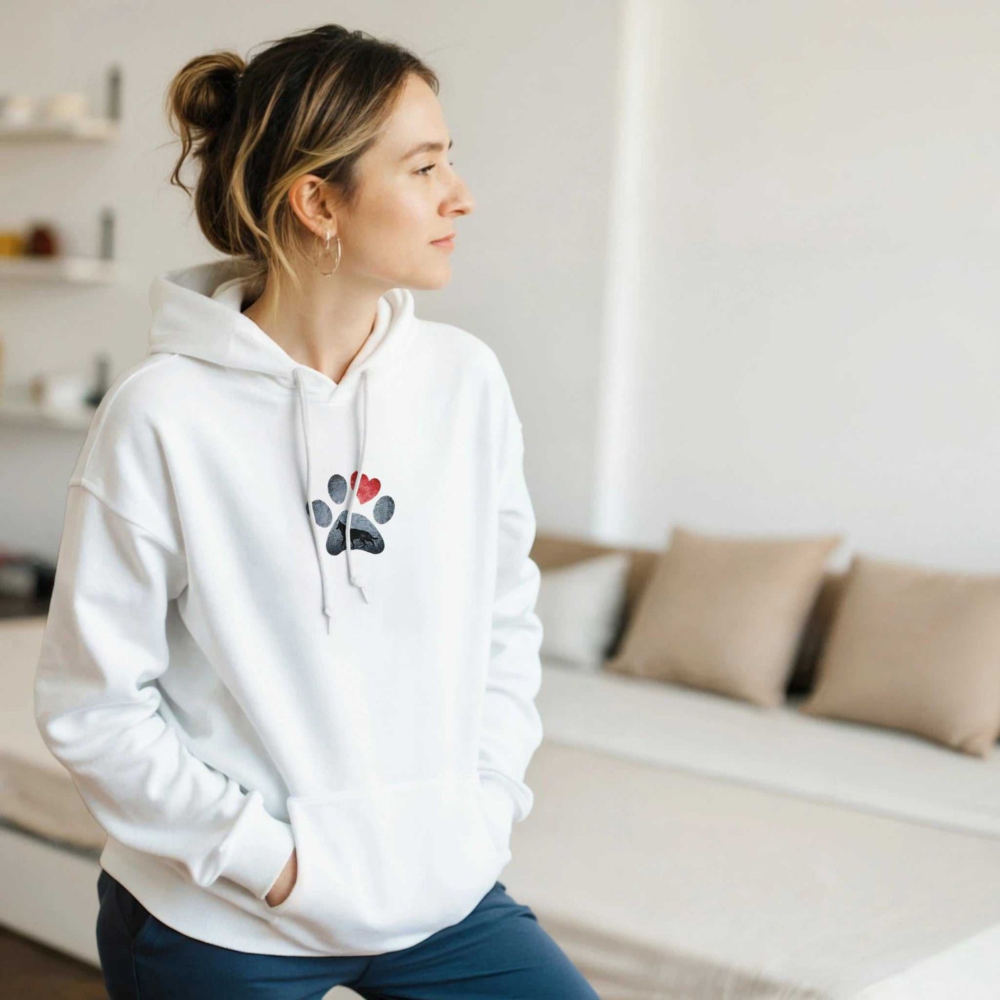 weißer hunde liebhaber hoodie mit schäferhund pfotenmotiv, komfortabler kapuzenpullover aus baumwoll-polyester-mischgewebe