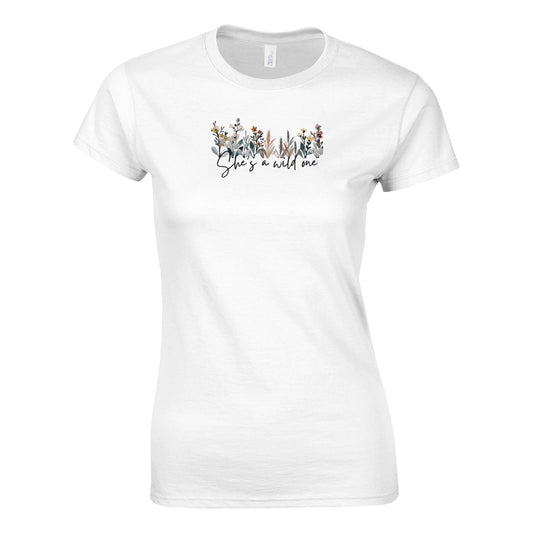 Weißes Damen-T-Shirt aus 100% Baumwolle mit floralem Print und halbtailliertem Schnitt für selbstbewusste Frauen