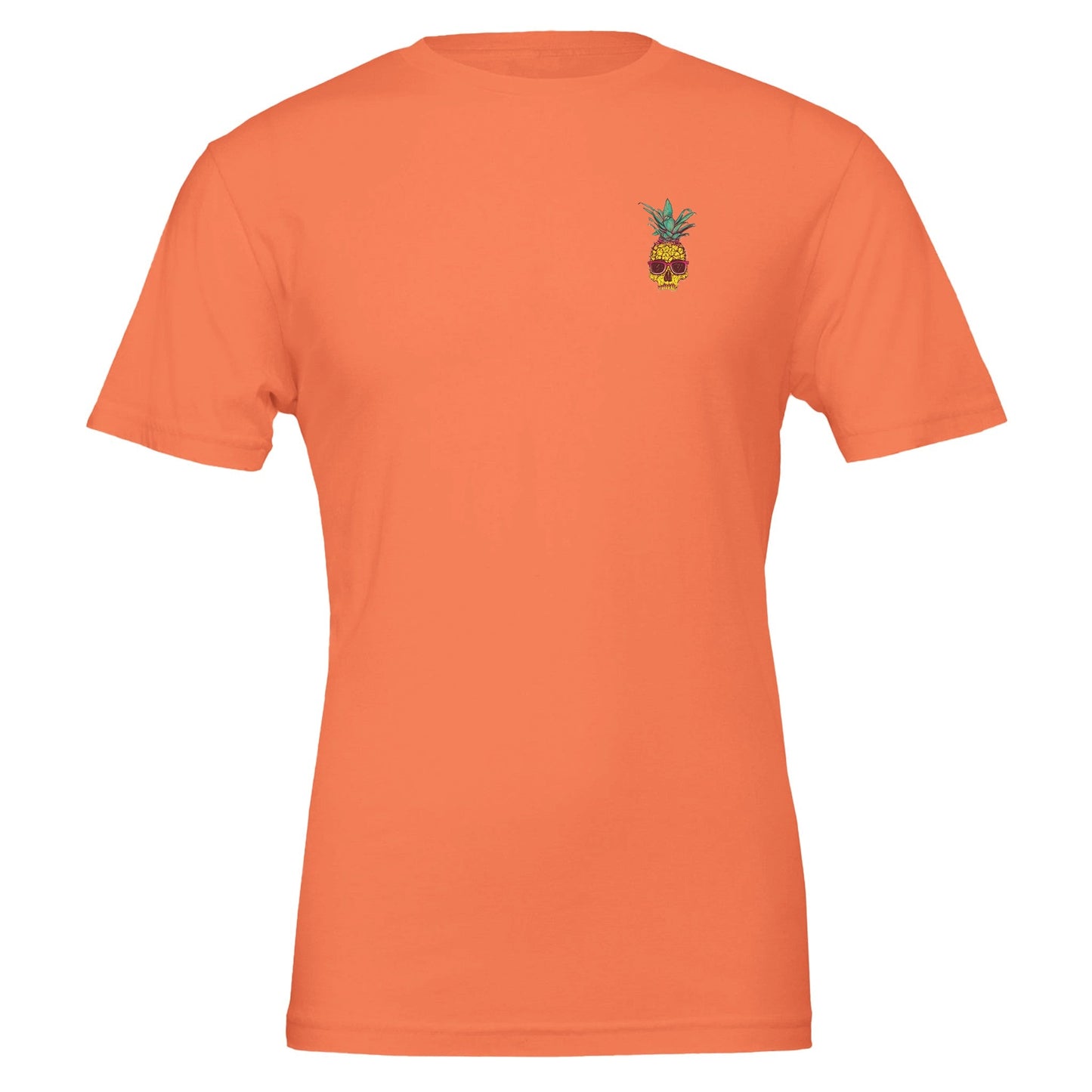 unisex spritziges sommer t-shirt in orange mit kleinem ananas-skull-print, weiche und langlebige airlume-baumwolle, körperbetonte passform, umweltfreundlicher dtg-druck.