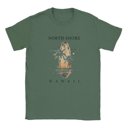 Hawaii Strand Unisex Shirt grünes T-Shirt mit Surfbrett und Palmen-Motiv für heißen Sommerkomfort